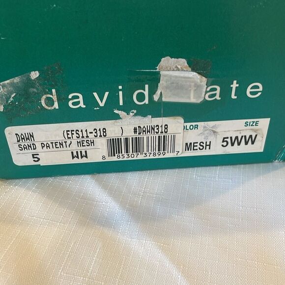 DAVID TATE SAND COLOR MESH PATENT SANDALS.   BEAUTIFULLY PADDED INSOLES!! - Picture 7 of 7